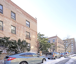 3705 Parsons Blvd in Flushing, NY - Building Photo - Building Photo