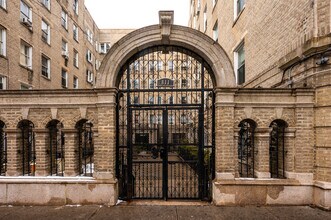 811 Walton Ave in Bronx, NY - Building Photo - Building Photo