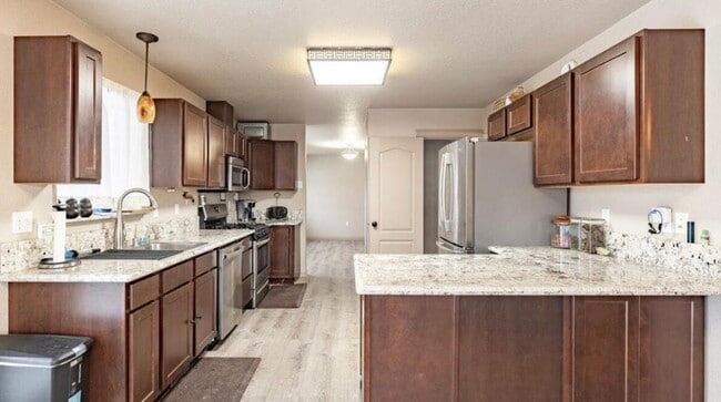 property at 2942 N Terrell Dr