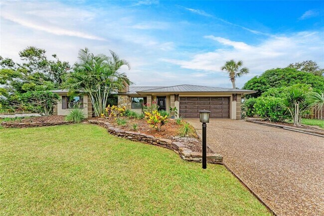 451 N Shore Dr in Osprey, FL - Building Photo - Building Photo