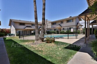 3934 E Piccadilly Rd in Phoenix, AZ - Building Photo - Building Photo