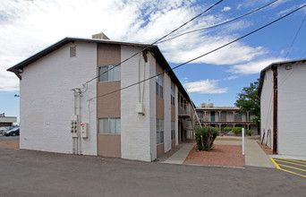 Monterrey East in El Paso, TX - Building Photo - Building Photo