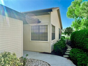 6584 Ilex Cir in Naples, FL - Building Photo - Building Photo