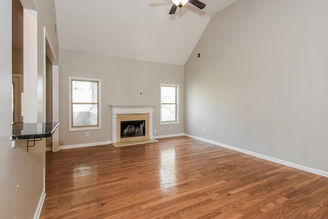 25 N Village Cir in Rydal, GA - Building Photo - Building Photo