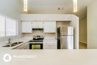 5055 Nighthawk Way in Tucson, AZ - Building Photo - Building Photo