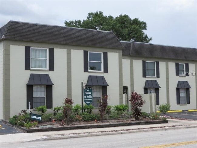 2808 W Azeele St, Unit 117 in Tampa, FL - Building Photo - Building Photo
