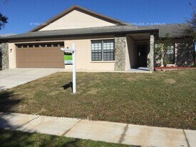 5657 25th St Cir E in Bradenton, FL - Building Photo