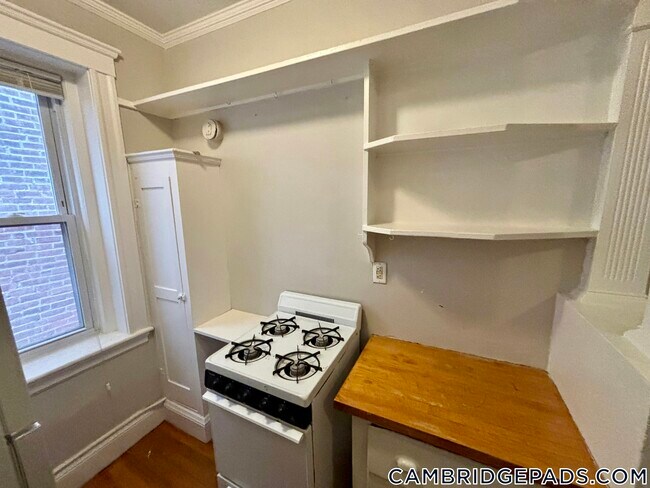 11 Gray St