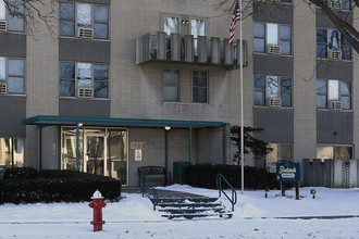 Firelands Apartments in Lorain, OH - Building Photo - Building Photo