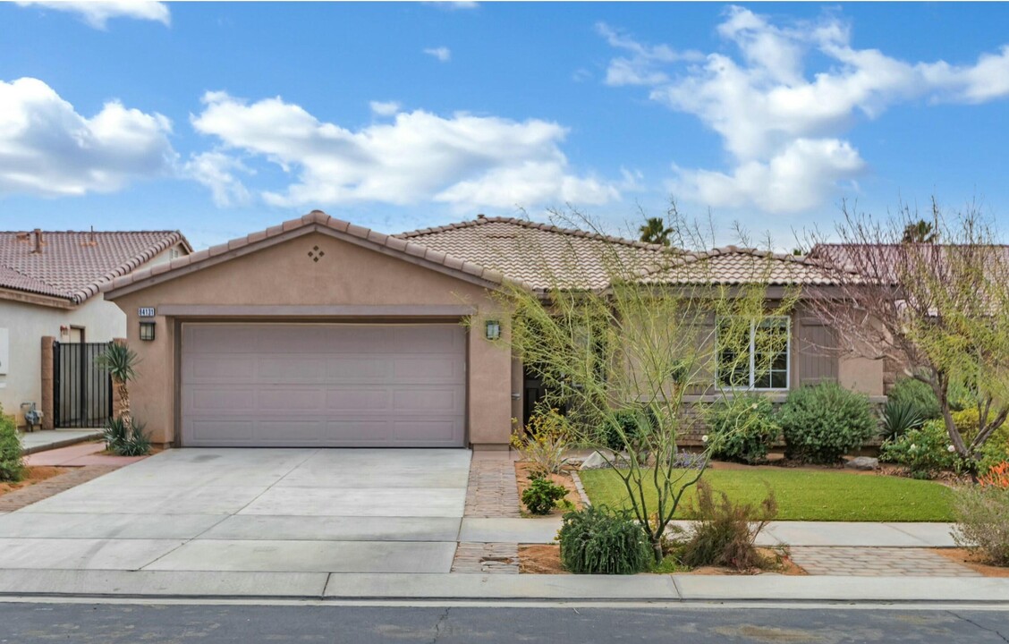 84131 Azzura Way in Indio, CA - Building Photo