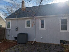 2137 3rd St E in St. Paul, MN - Building Photo - Building Photo