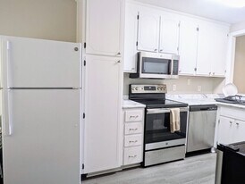 6157 Loch Laural Ln in Raleigh, NC - Building Photo