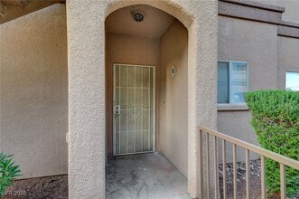 5751 E Hacienda Ave in Las Vegas, NV - Building Photo - Building Photo