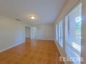 5163 Tallow Wood Ct in Orlando, FL - Building Photo - Building Photo