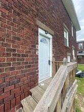247 Cedar Ave in Sharon, PA - Building Photo - Building Photo