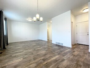 3066 S Red Pine Dr in Saratoga Springs, UT - Building Photo - Building Photo