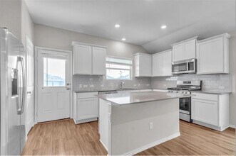 240 Madrid in Kyle, TX - Building Photo - Building Photo