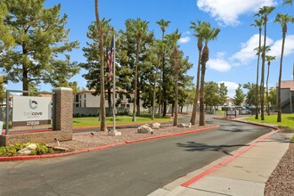 Bell Cove in Phoenix, AZ - Foto de edificio - Building Photo