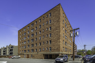 Aegean Towers in Hackensack, NJ - Building Photo - Building Photo