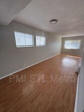 205 Grampian Rd in St. Louis, MO - Building Photo - Building Photo