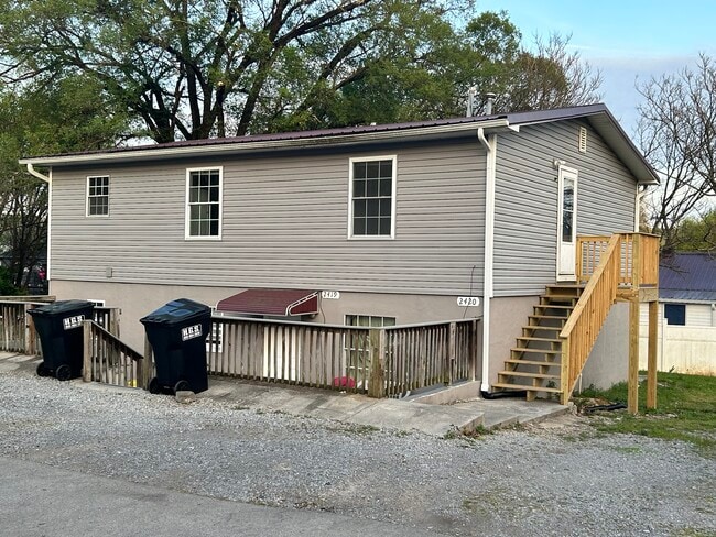 2420 Webster Ct, Unit Webster Upstairs