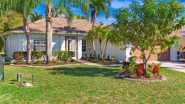 property at 2921 Inlet Cove Ln E