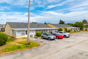 Summit Cove Condominiums in Sebastian, FL - Building Photo