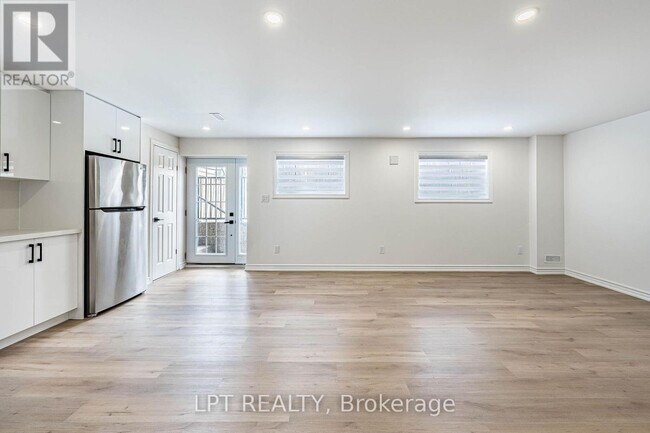 199 Symington Ave in Oshawa, ON - Building Photo - Building Photo