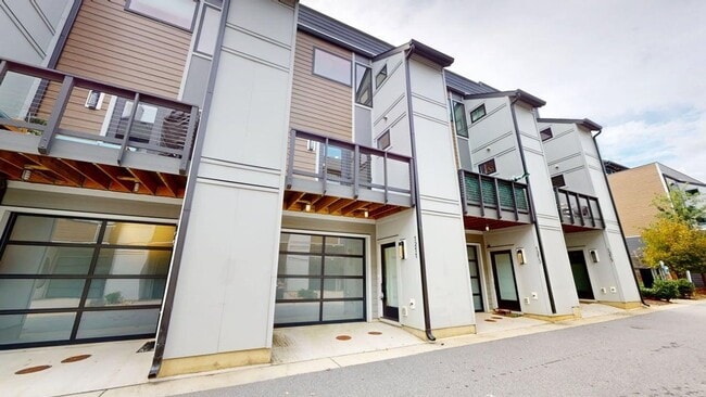 property at 1211 Minter Pl