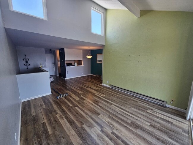 property at 2101 Shore Line Dr