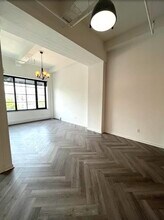 142 Charles St in Jersey City, NJ - Building Photo - Building Photo