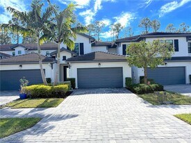 7324 Rockefeller Dr in Naples, FL - Building Photo