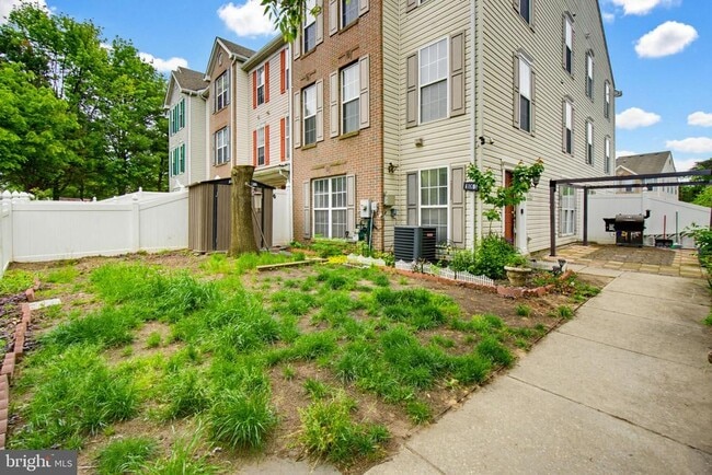 1806 Watch House Cir N in Severn, MD - Building Photo - Building Photo