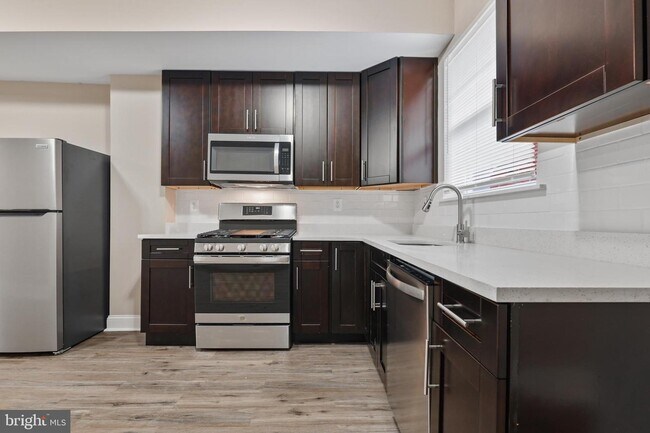 1828 E 28th St photo'