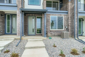 16609 Promenade St in Broomfield, CO - Building Photo - Building Photo