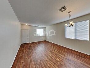 9742 E Knowles Ave in Mesa, AZ - Building Photo - Building Photo