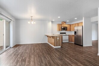7212 34th Ave NE in Lacey, WA - Building Photo - Building Photo