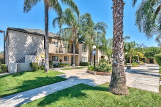 Sierra Crossing Apartments in Bloomington, CA - Building Photo - Building Photo