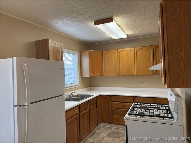 1403 N Joplin Ave in Tulsa, OK - Foto de edificio - Building Photo