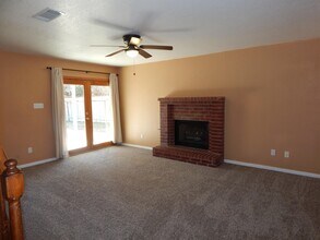 609 Man O War Dr in Harker Heights, TX - Building Photo - Building Photo