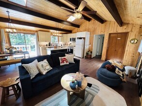 26928 WA-525, Unit SI ID1035924P in Coupeville, WA - Building Photo - Building Photo