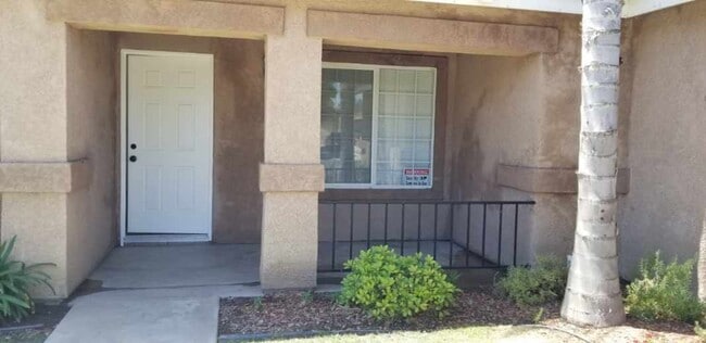 5903 Golden Sunset Ct in Bakersfield, CA - Building Photo - Building Photo