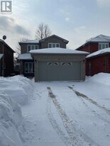 618 Fothergill Blvd in Burlington, ON - Building Photo