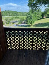 3020 Fernbrook Ln in Nashville, TN - Foto de edificio - Building Photo