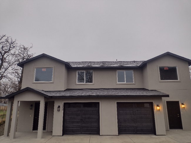 property at 1338 S 3rd Ave