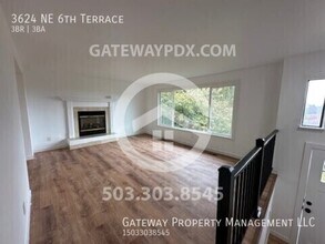 3624 NE 6th Terrace in Gresham, OR - Building Photo - Building Photo