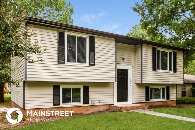 5222 Split Oak Dr in Charlotte, NC - Building Photo - Building Photo