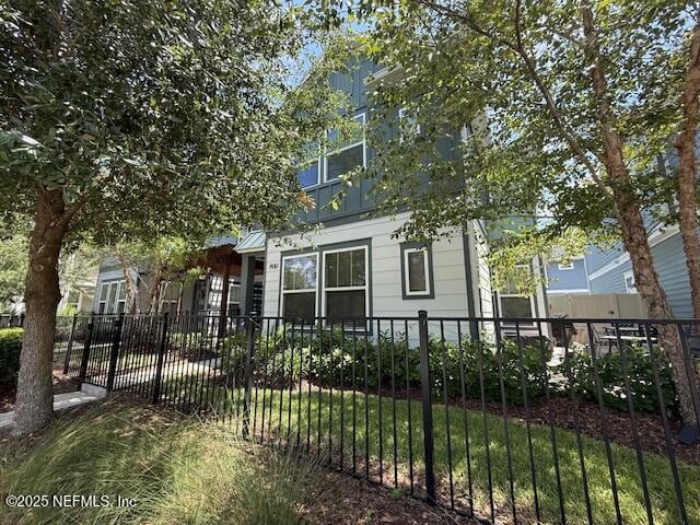 7430 Beach Walk Place in Jacksonville, FL - Building Photo - Building Photo