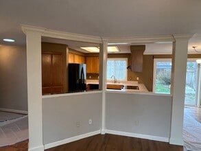 1517 Westfield Way in Medford, OR - Building Photo - Building Photo