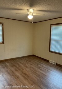 1111 Balthis Dr photo'